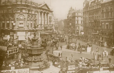 Piccadilly Circus