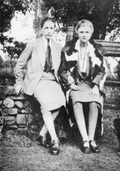 Radclyffe Hall and Una Vincenzo