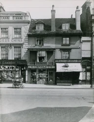 Shopfronts on Putney High Street
