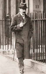 Sir Graeme Thomson, from The Illustrated War News, 1915