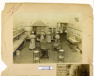 The North Theatre, St. Thomas Hospital, 1908