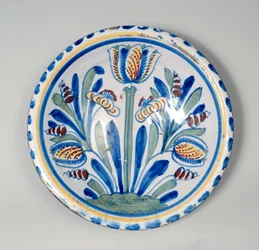 Dish, 1675-1725