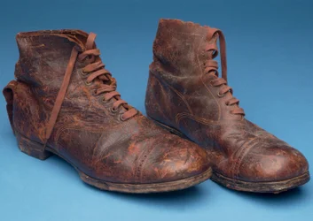 Pair of brown boots, late 19th century