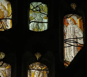 Window 1 depicting the angelic hierarchy: cherubim