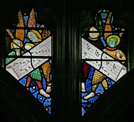 Window depicting the angelic choir singing