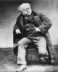 Portrait of Jules Simon by photographer Etienne Carjat