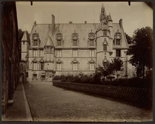 Beauvais, Palace of Justice