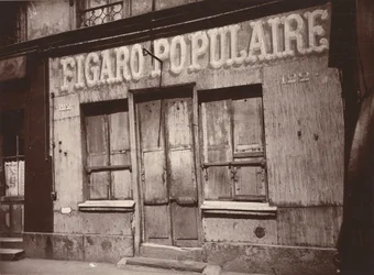 Le Figaro populaire, 122 Boulevard de la Villette (Barbershop facade, 122 Boulevard de la Villette)