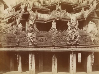 Carving in Balcony, Kyaung at Myingyan