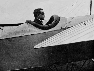 A Great Cross-Country Pilot: Mr WB Rhodes-Moorhouse