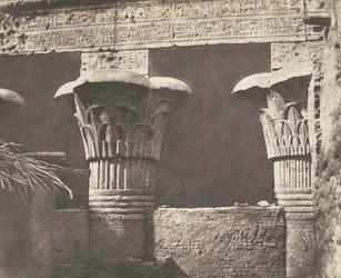 Esneh Latopolis, Construction Ensablée - Architrave, Shafts and Capitals