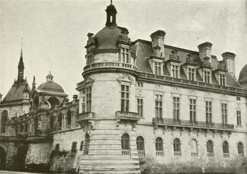 Chantilly, Angle Pavilion