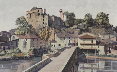 Clisson, Old Bridge and Chateau Ruins