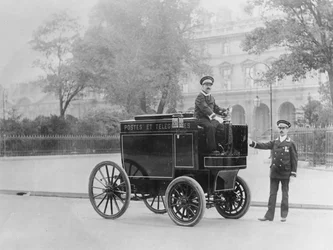 Electric mail cart, 1901