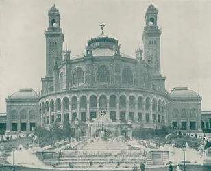 Paris: Main Building of the Trocadero