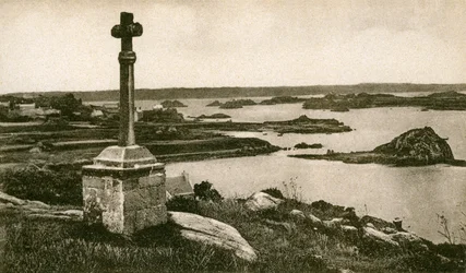 Île de Bréhat: Croix St Michel and the islets of Kerpont