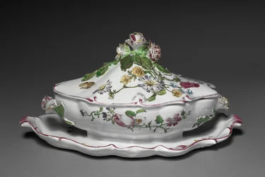 Covered Sauce Tureen with Attached Stand, c.1765