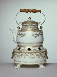 Louis XVI porcelain kettle and stand made in Paris, c.1775-91