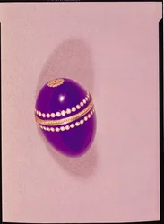 Necessaire in the shape of an egg, Sevres, 1775