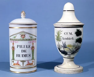 Pharmaceutical jars for Pilule de radius and Gum Arabic
