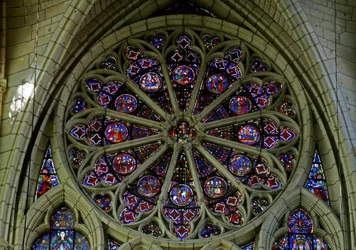 Rose window depicting scenes from the childhood of Christ