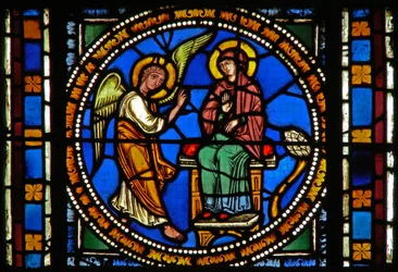 Window s2-C depicting the Annunciation