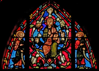 Christ with the Seven Doves of the Holy Spirit (Window W0)