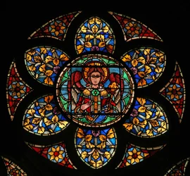 Window w201 depicting an angel