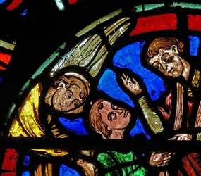 Window depicting a priest giving absolution