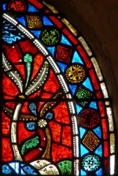 Window wXX depicting decorative vegetation