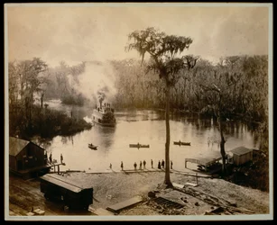 [Stern-Wheeler Arriving at Silver Springs, Florida, after an Overnight Run up the St. Johns, Oklawaha, and Silver Rivers]