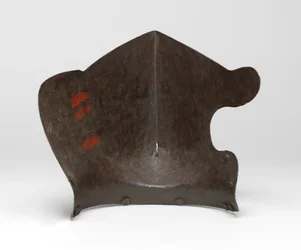Reinforcing bevor, for use in the tourney, with etched decoration