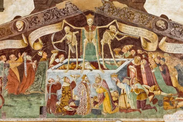 Death standing on a sarcophagus where the dead Pope and the Emperor lie (detail)