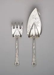 Fish slice and fork