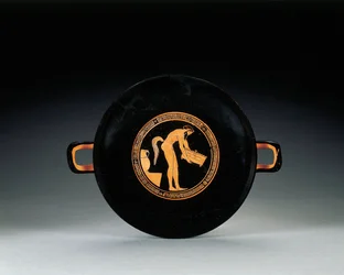 Attic Red-figure kylix, c.470 BC