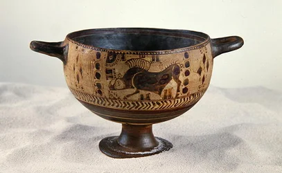 Black-figure kotyle