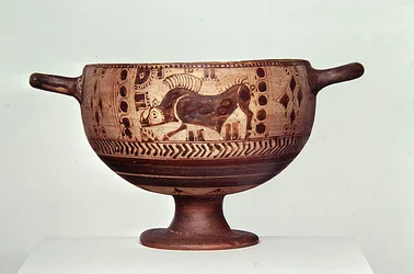 Black-figure kotyle, c.600-500 BC