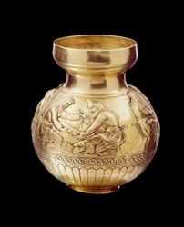 Bottle with ring base depicting Scythians engaged in various activities