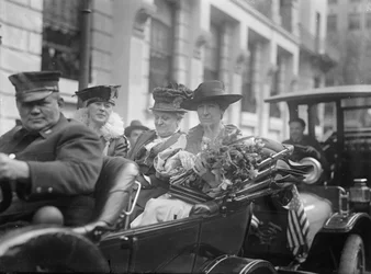 Jeanette Rankin Arriving to be Sworn into Congress