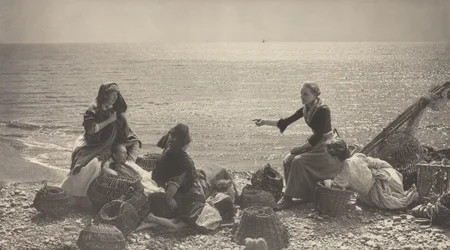 Gossip on the Beach
