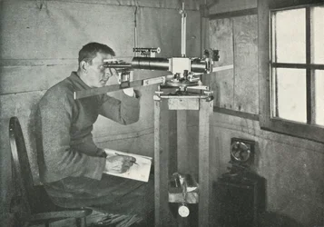 Dr. Simpson at the Unifilar Magnetometer, 1911