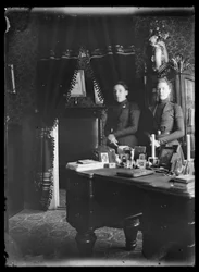 Elli and Ellen von Schoultz in Their Home in Vyborg