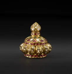 Gem-Set Kohl Bottle
