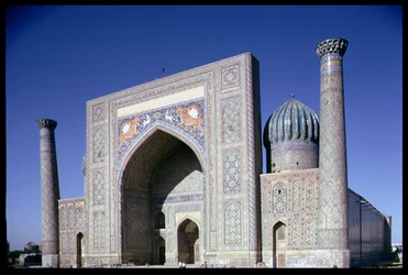 Facade of the Shirdar Madrasa, Timurid period, Rigestan Square