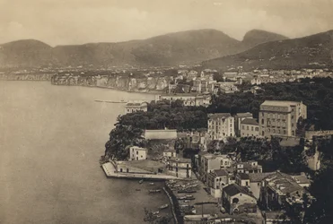Naples: Sorrento, Panorama with the Marina Grande