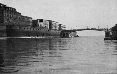Taranto, Closed Swing Bridge
