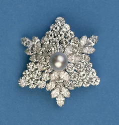 Circular and marquise diamond snowflake brooch by Bulgari