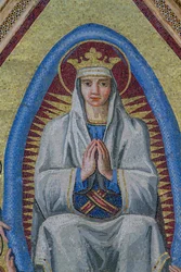Madonna in mandorla, detail from Assumption of Mary into glory, mosaic, gable of central entrance, facade of Orvieto cathedral, Umbria, Italy