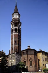 Milan: the bell tower of San Gottardo