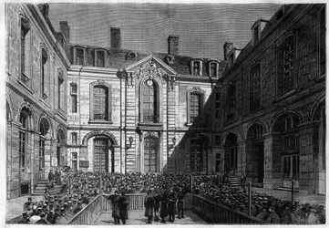 The Issue of Credit Foncier - The Court of Credit Foncier in Paris on a Day of Issue in 1883 (public subscription, based on the drawing by Jacques Guiaud)